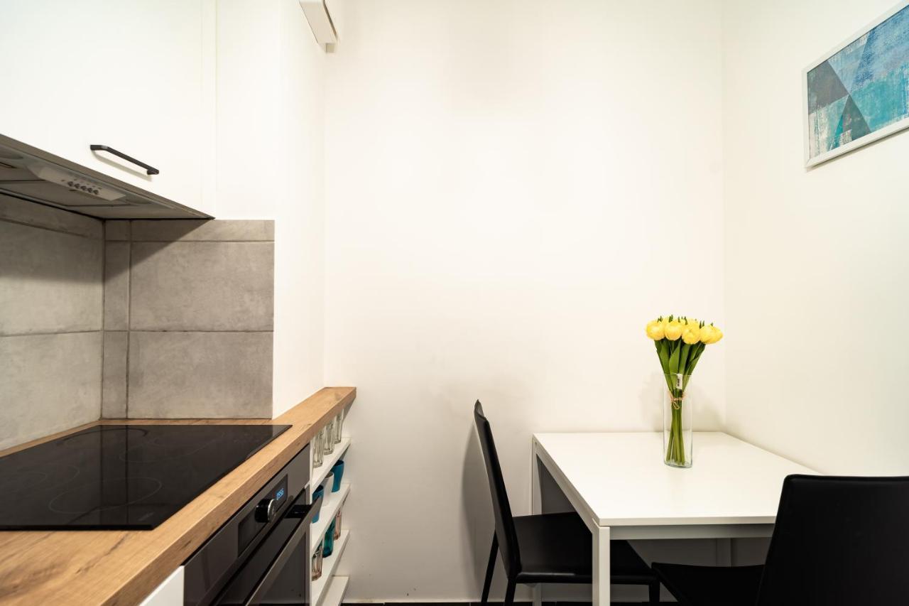 Vig Apartment - With Private Parking Budapest Exterior photo